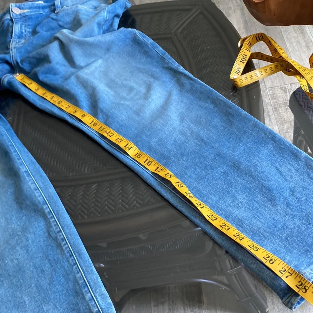 Capris - Picture 6 of 6